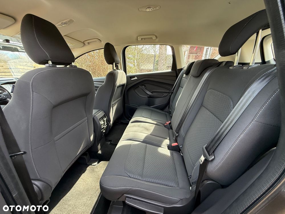 Ford Kuga - 11