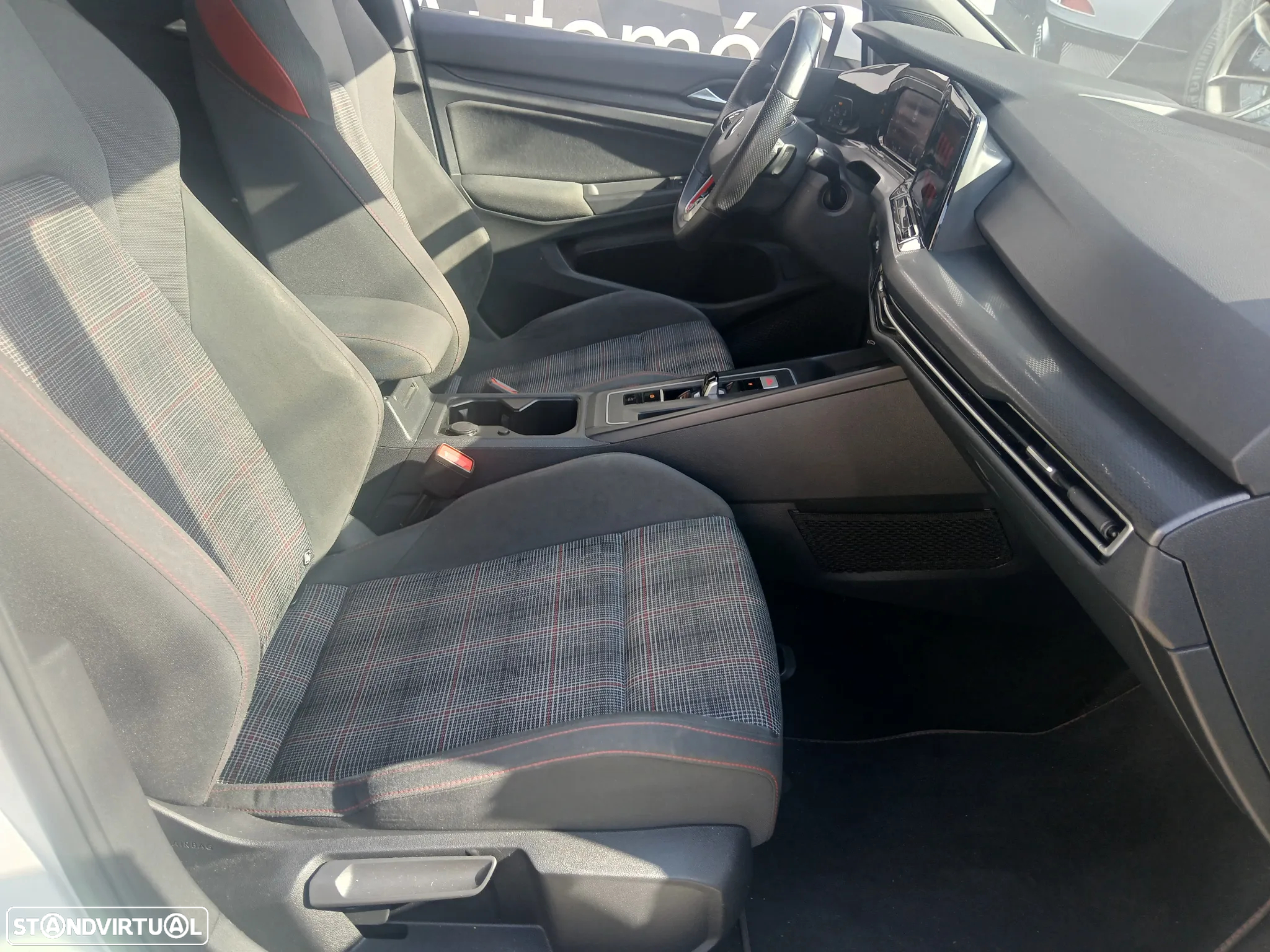VW Golf 2.0 TSI GTI DSG Performance - 26