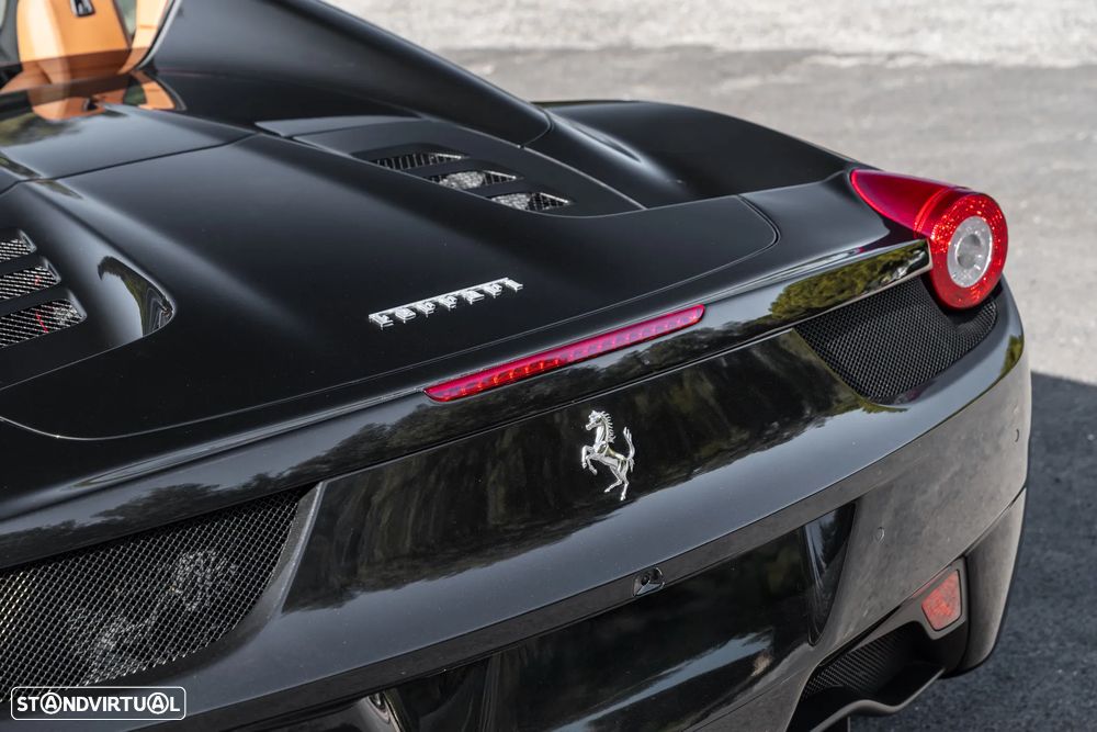 Ferrari 458 Spider - 12