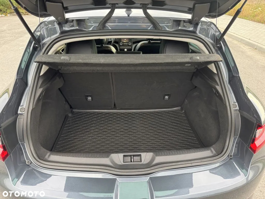 Renault Megane TCe 160 GPF EDC BOSE EDITION - 17