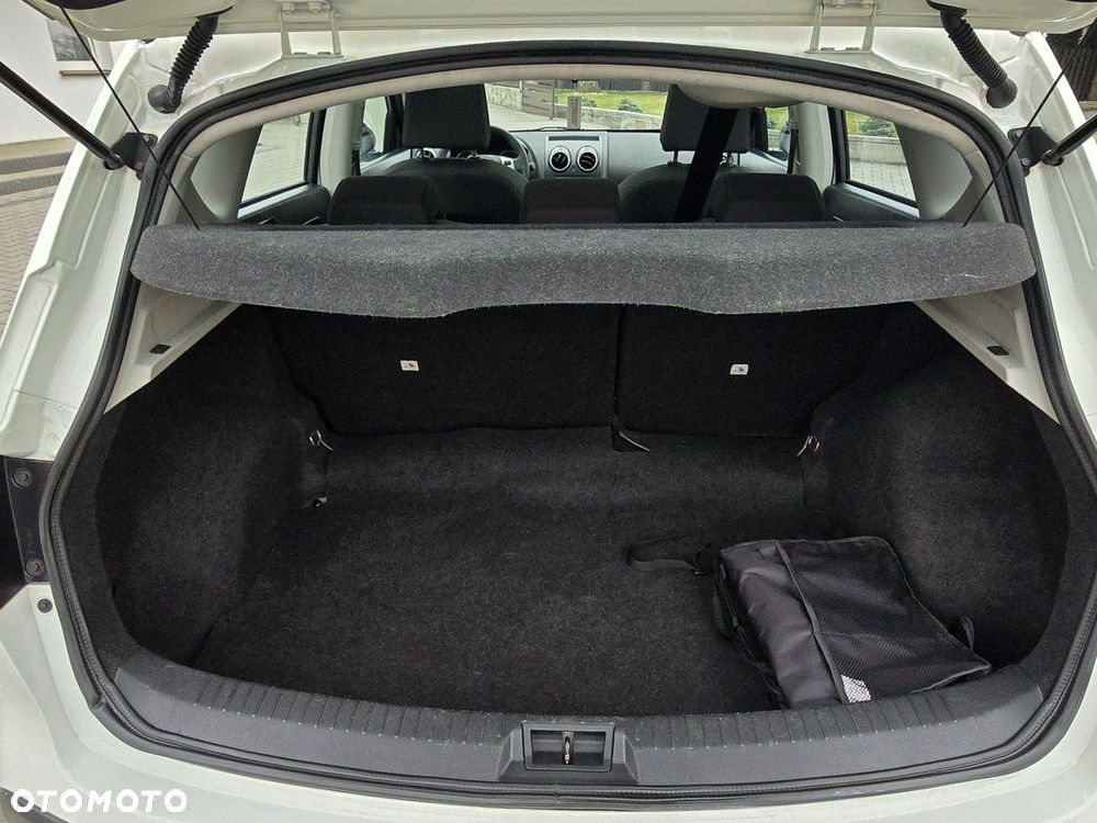 Nissan Qashqai - 22