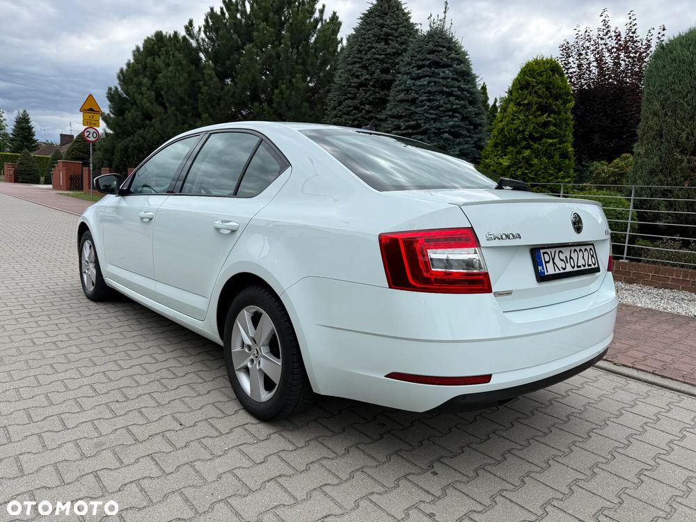 Skoda Octavia 2.0 TDI Style - 4