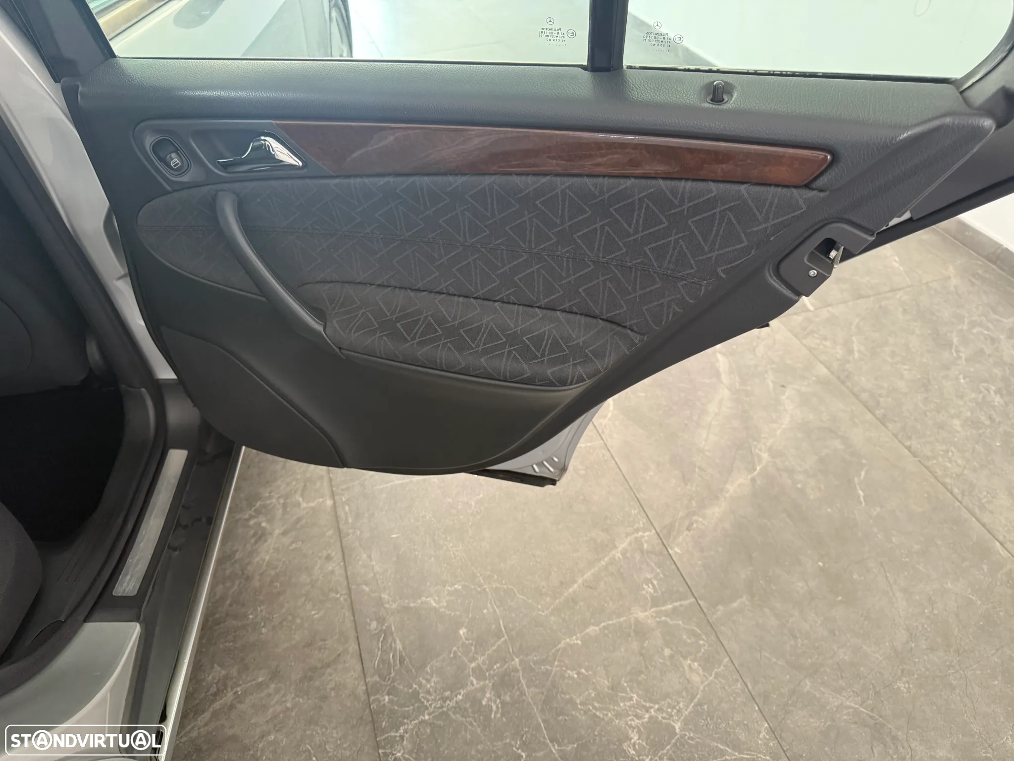 Mercedes-Benz C 220 - 16