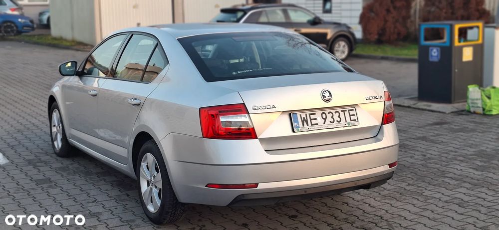 Skoda Octavia 1.6 TDI Ambition - 2