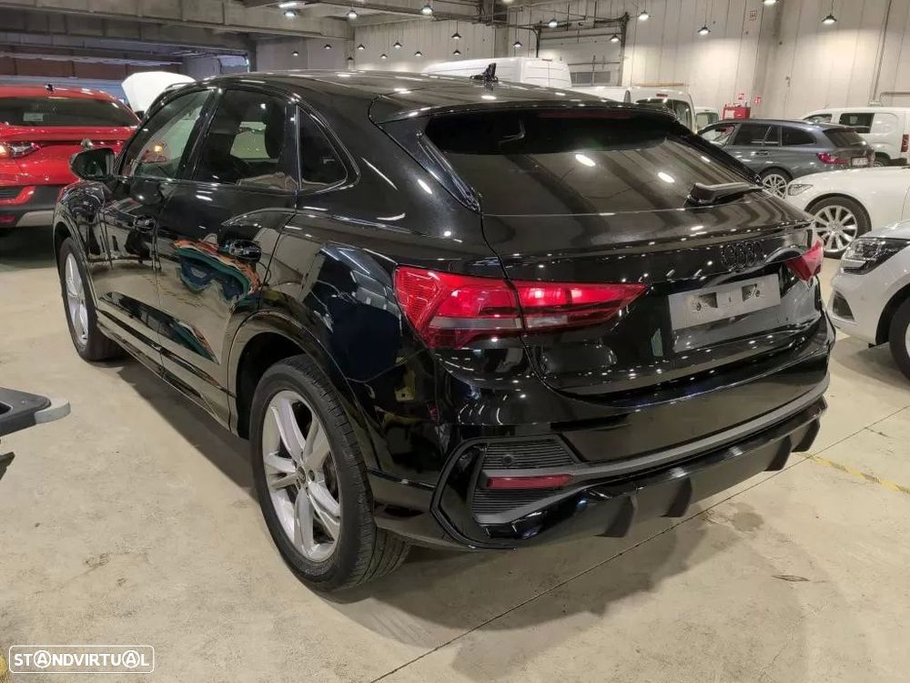 Audi Q3 Sportback 45 TFSIe S line S tronic - 2