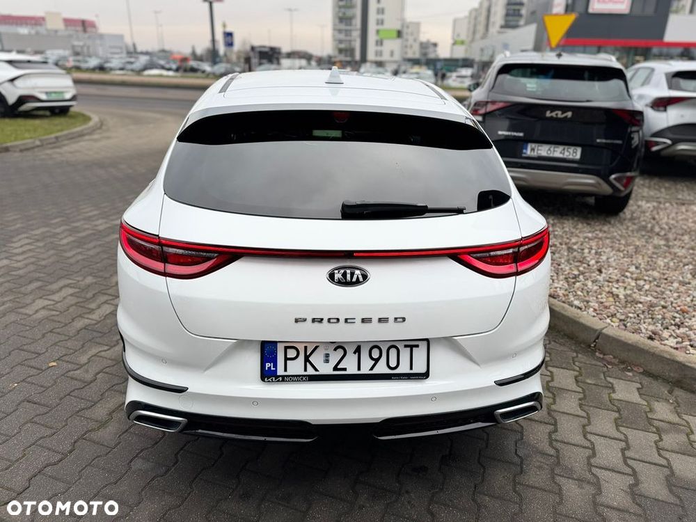 Kia ProCeed 1.5 T-GDI DCT7 OPF GT LINE - 4