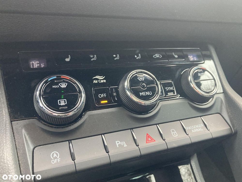 Skoda Karoq 1.5 TSI ACT Sportline DSG - 25