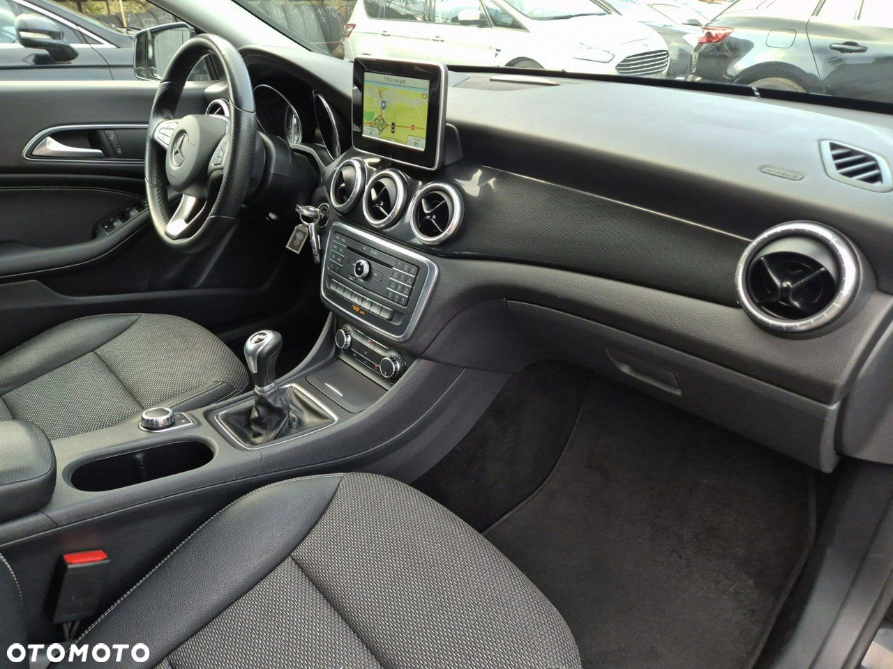 Mercedes-Benz CLA - 28