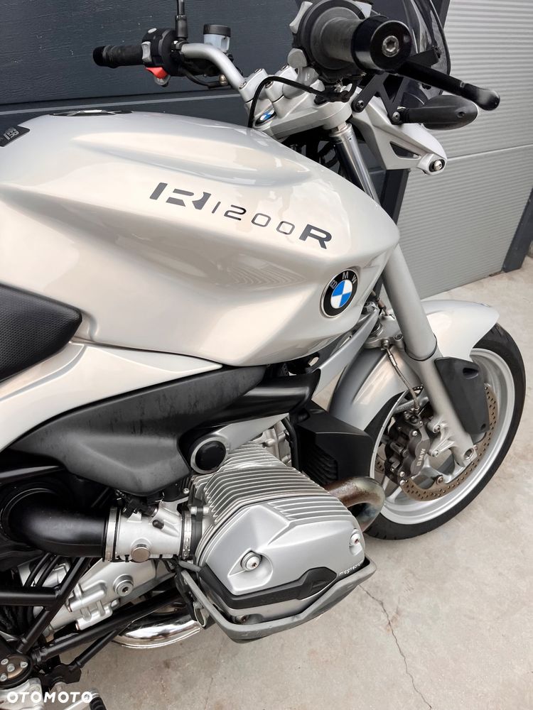 BMW R - 8