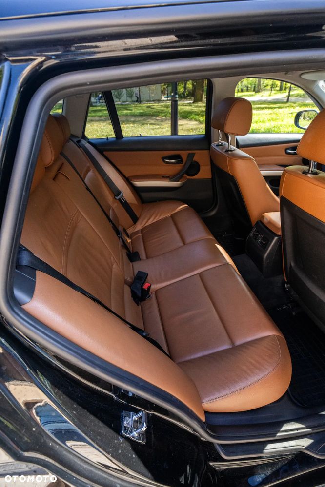 BMW Seria 3 316d EU6 - 8