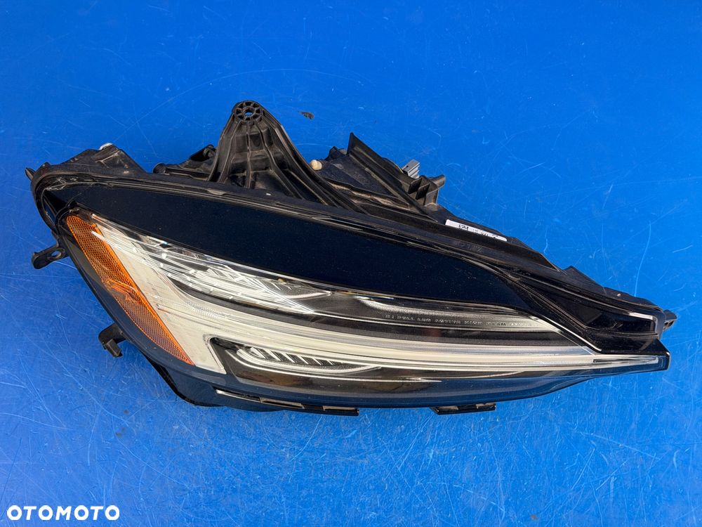 PRAWY FULL LED MID VOLVO S60 V60 II BDB USA AMERYKA - 2