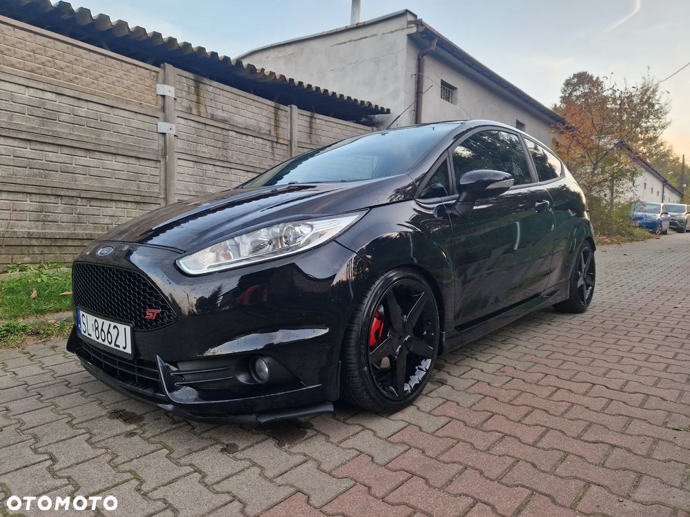 Ford Fiesta 1.6 EcoBoost ST - 8