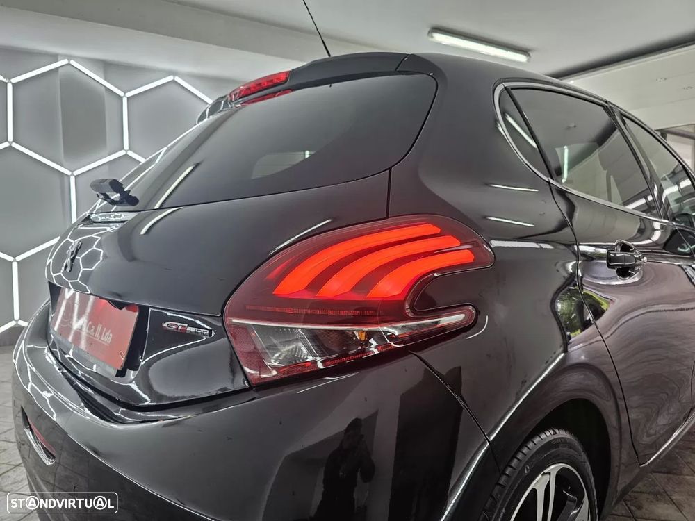 Peugeot 208 1.2 PureTech GT Line EAT6 - 10