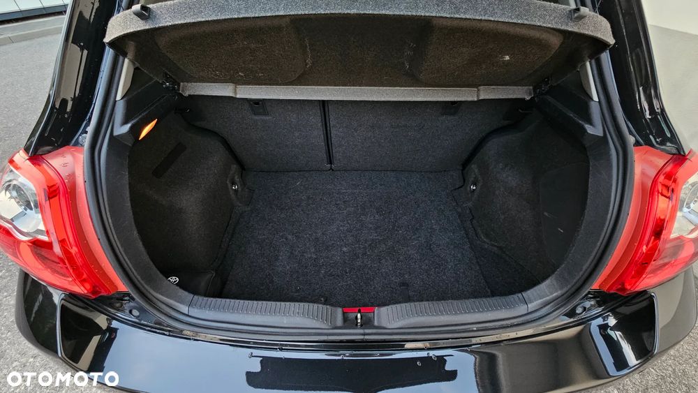 Toyota Auris - 21