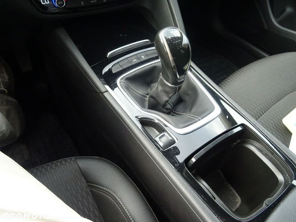 Opel Insignia 1.5 T GPF Elite S&S - 12