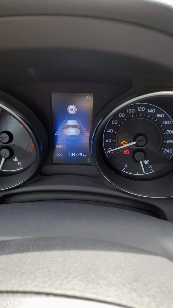 Toyota Auris - 13