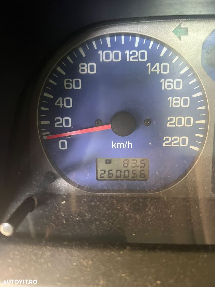 Mitsubishi Pajero Pinin - 32