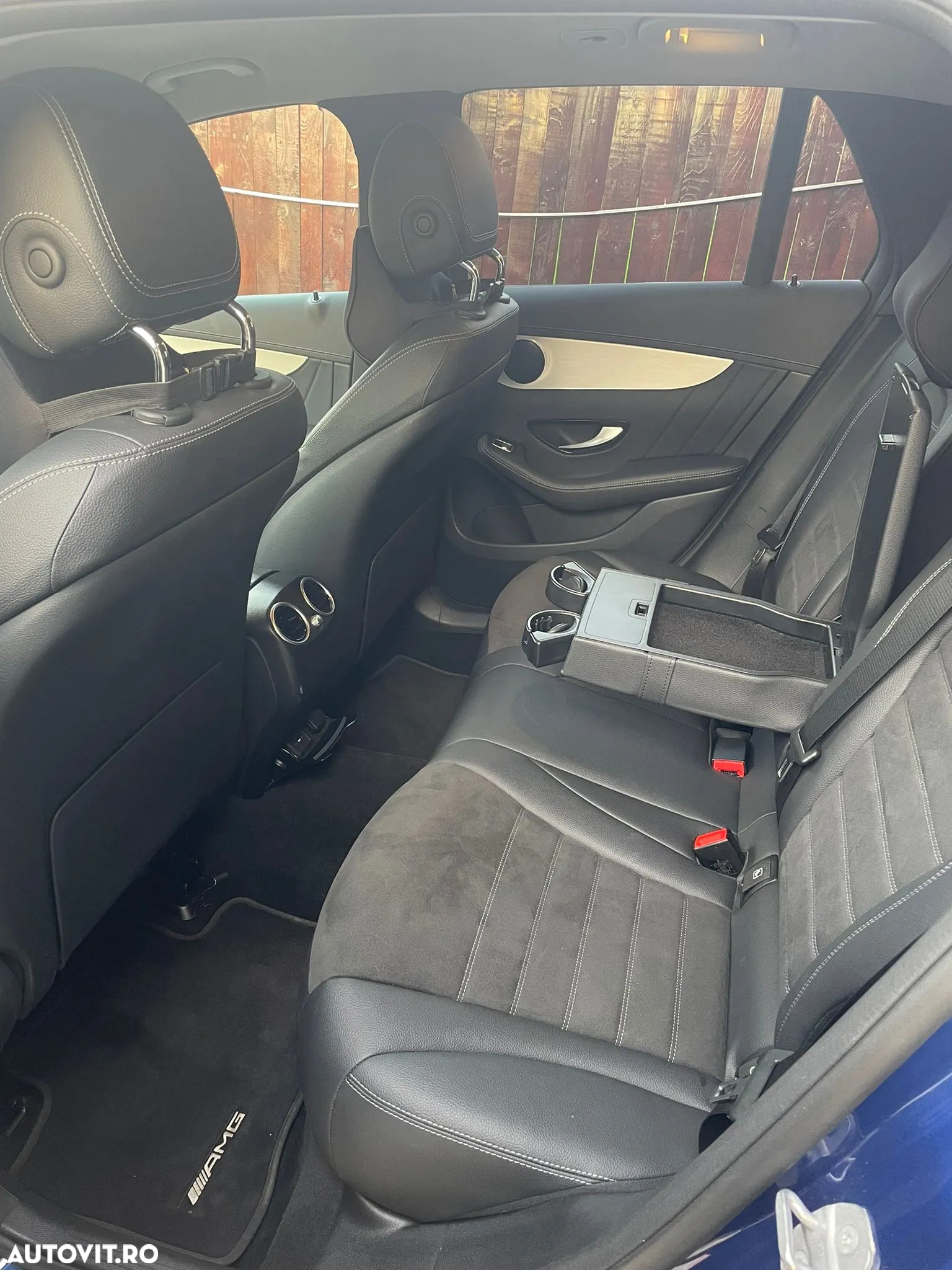 Mercedes-Benz GLC 200 4Matic 9G-TRONIC AMG Line - 14