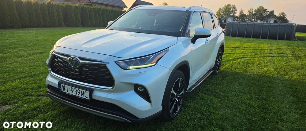 Toyota Highlander 2022 photo 3