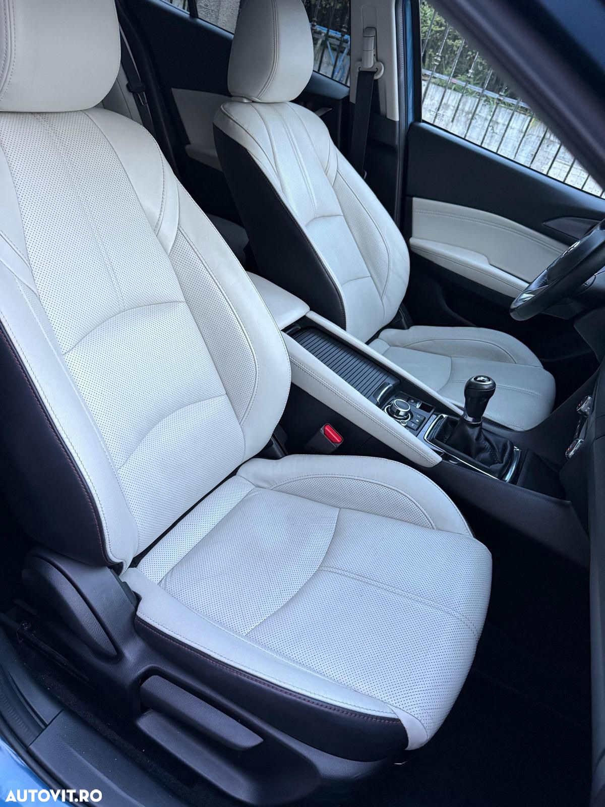 Mazda 3 SKYACTIV-G 165 Exclusive-Line - 37