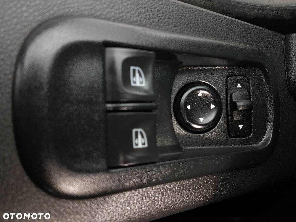 Renault MASTER KONTENER 8EP 4,22x2,24x2,24 KLIMA KRAJOWY MANUAL  6-BIEGÓW DMC 3500 KG - 8