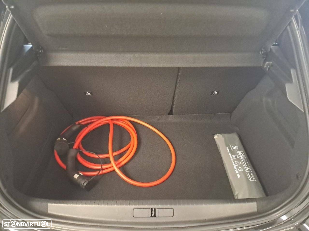 Peugeot e-208 50 kWh Active Pack - 6