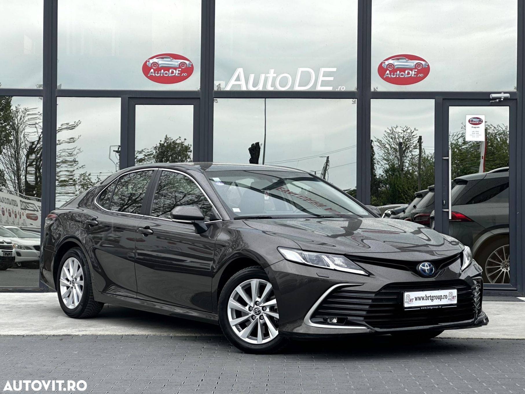 Toyota Camry - 2