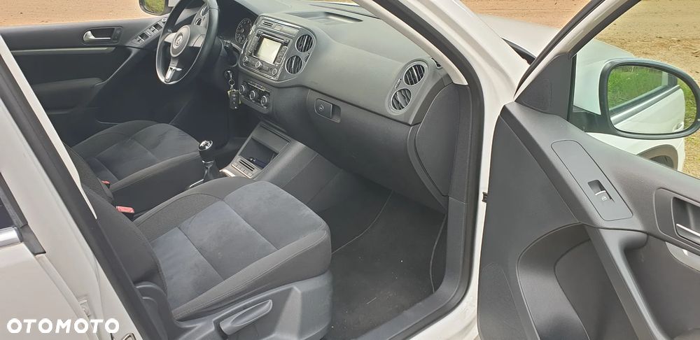 Volkswagen Tiguan 2.0 TSI 4Motion Track & Field - 17