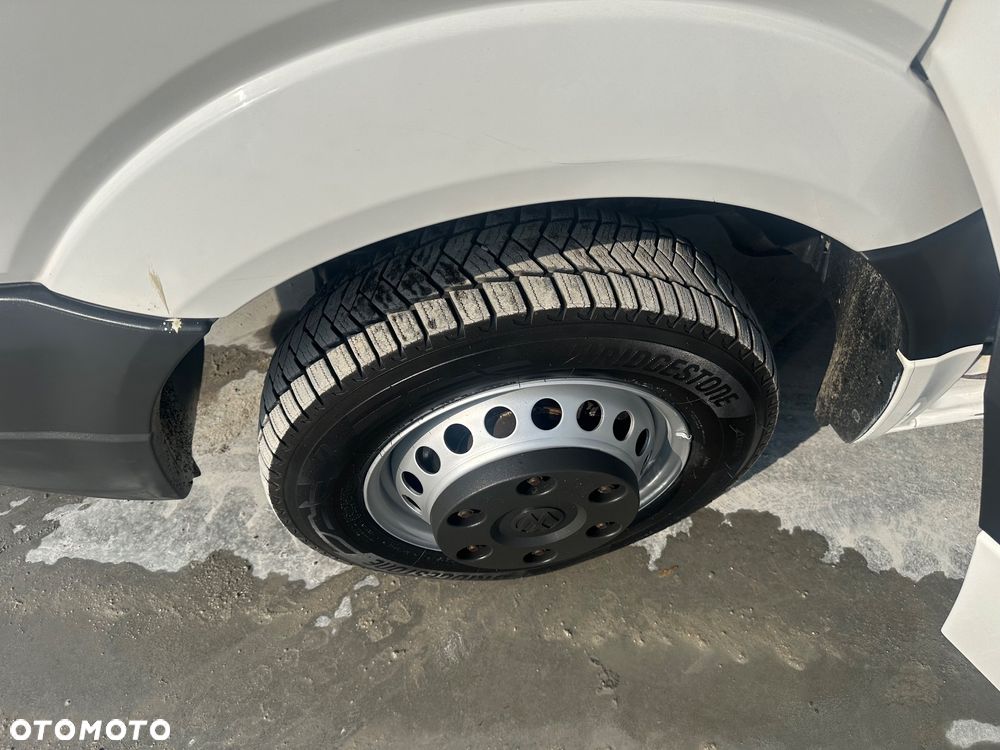 Volkswagen Crafter - 12