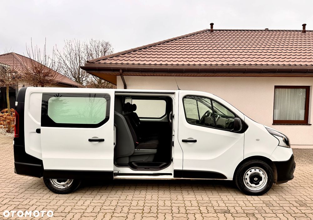 Renault Trafic - 12