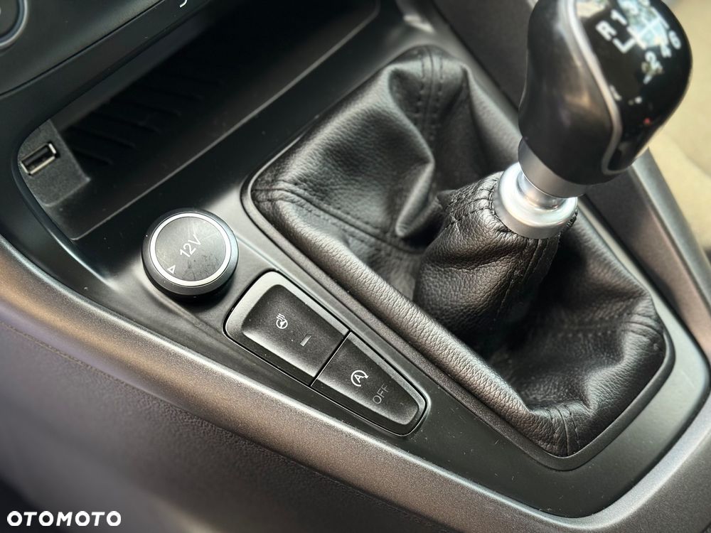 Ford Focus - 23
