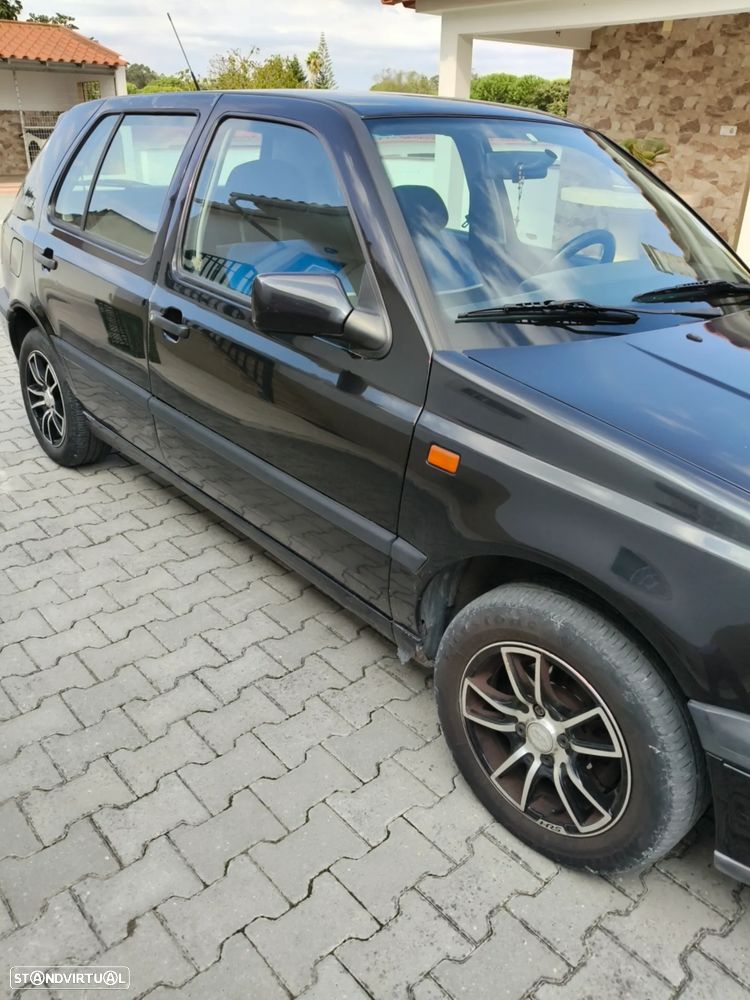 VW Golf - 3