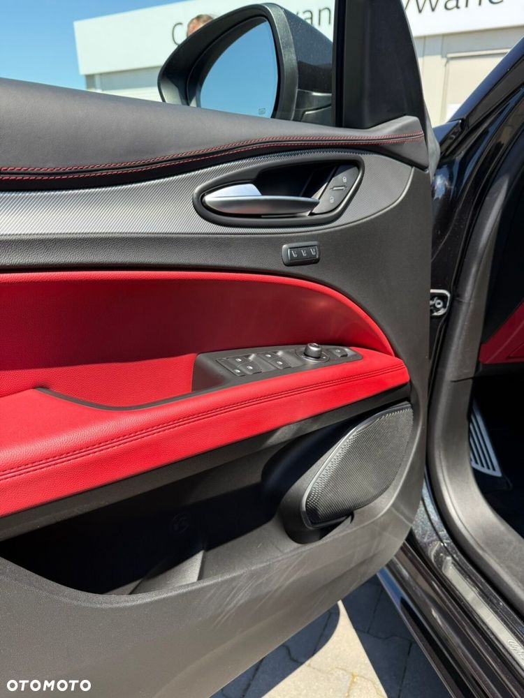 Alfa Romeo Stelvio 2.0 Turbo Veloce Q4 - 13