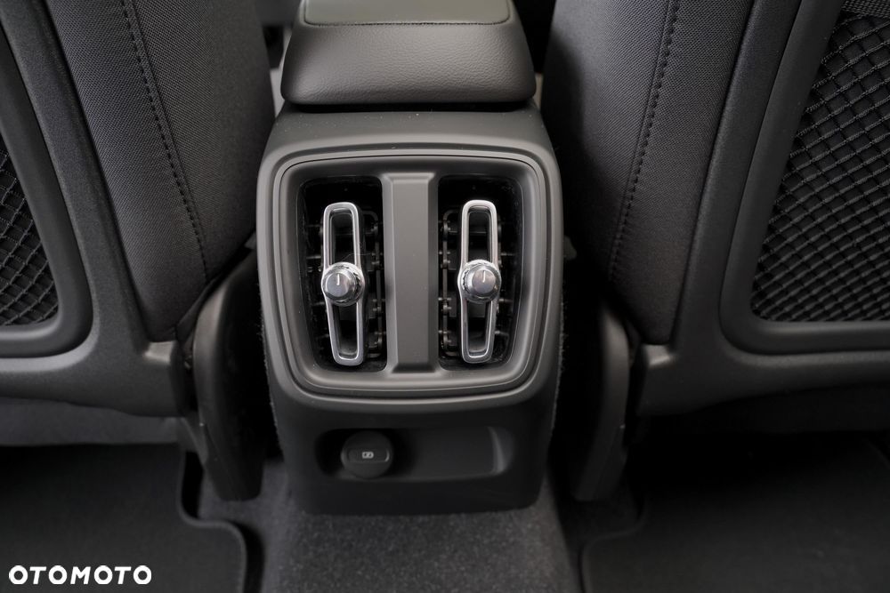 Volvo XC 40 B3 Core - 9
