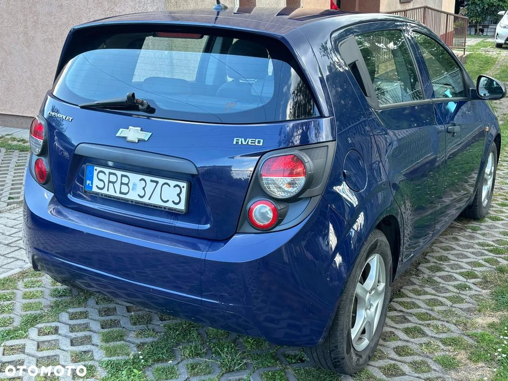 Chevrolet Aveo - 5