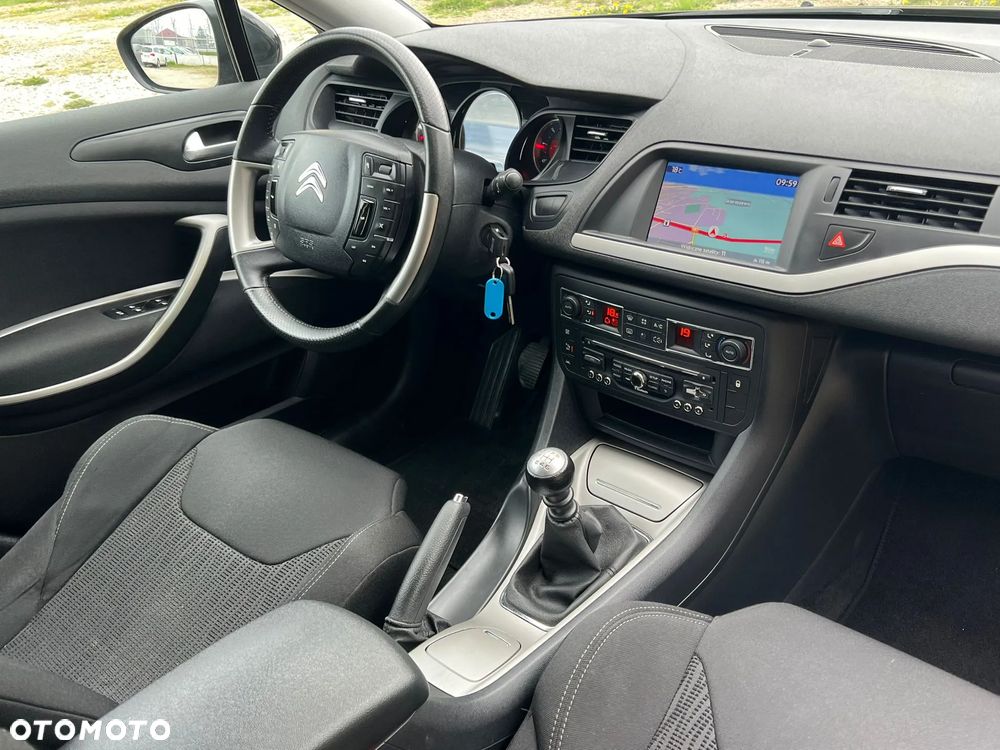Citroën C5 2.0 HDi Dynamique Equilibre Navi - 16