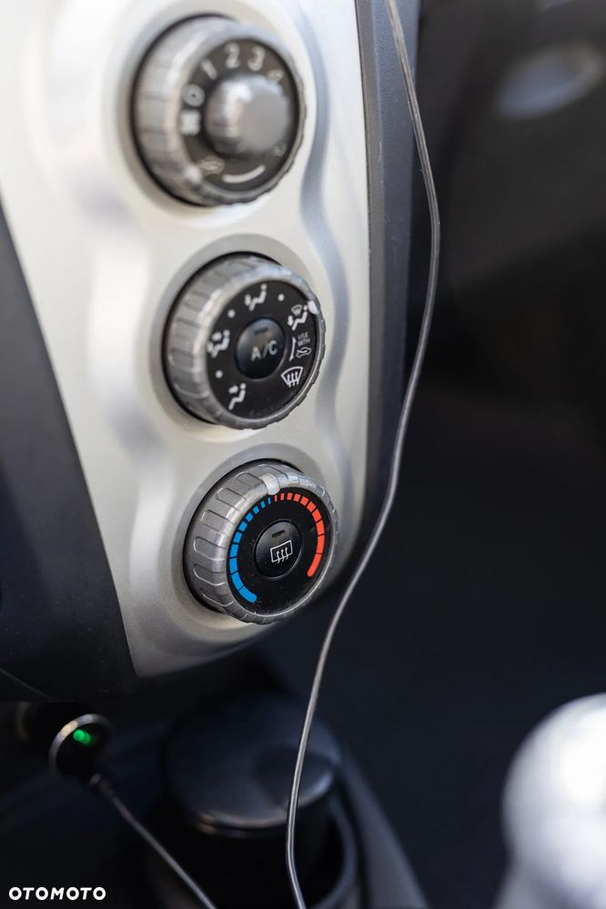 Toyota Yaris 1.0 Luna A/C - 8