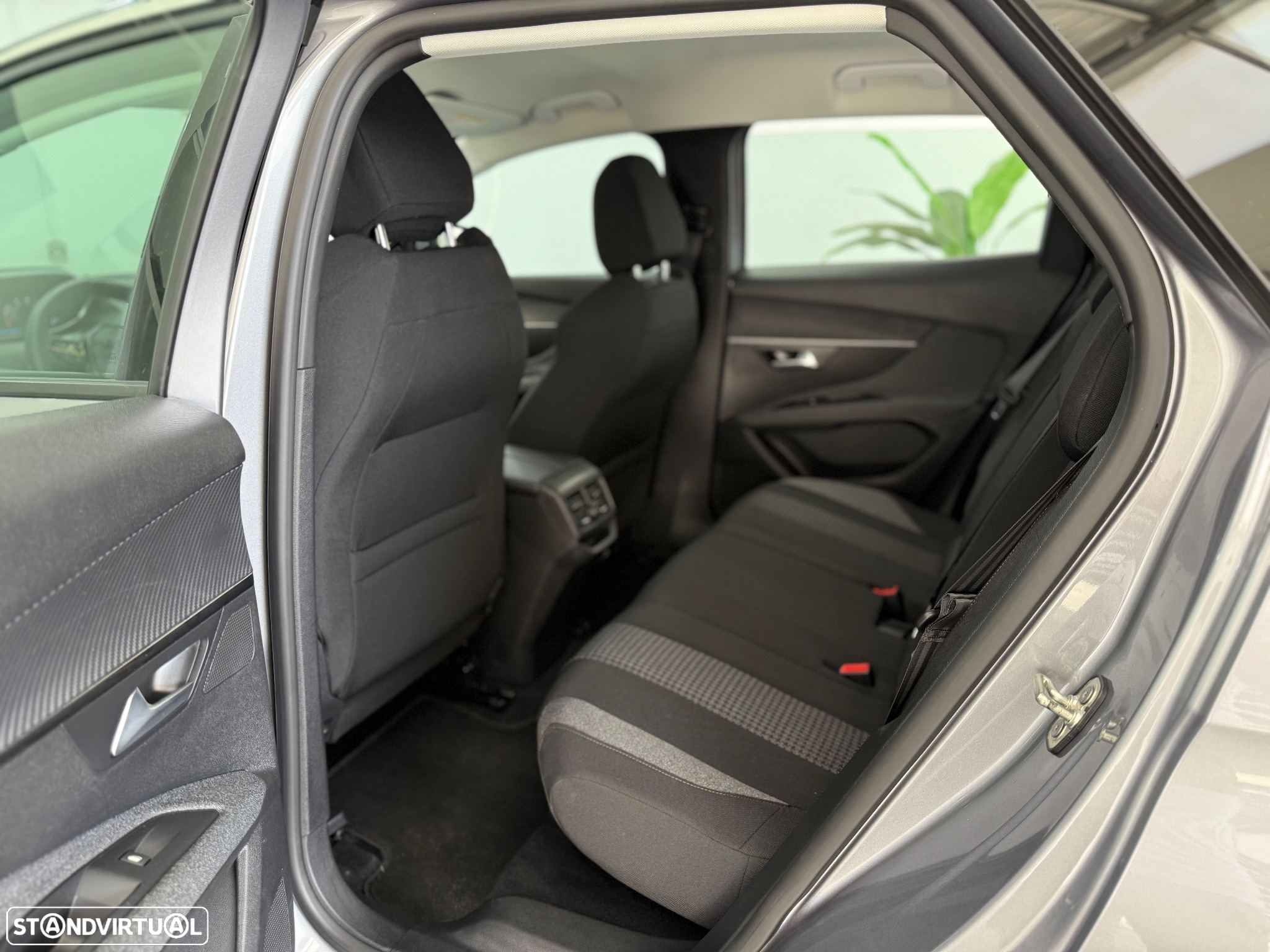 Peugeot 3008 1.5 BlueHDi Allure Pack - 17
