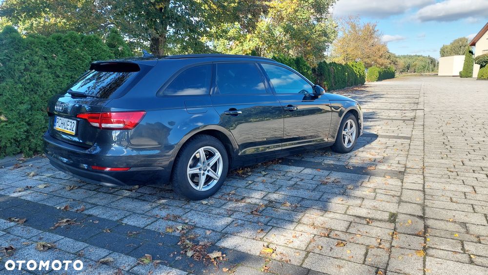 Audi A4 Avant 2017 photo 2