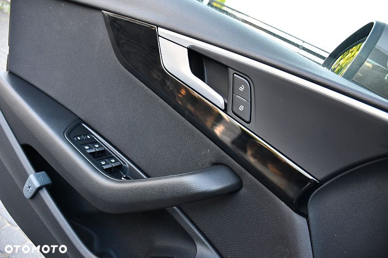 Audi A4 Limousine 1.4 TFSI Sport - 18