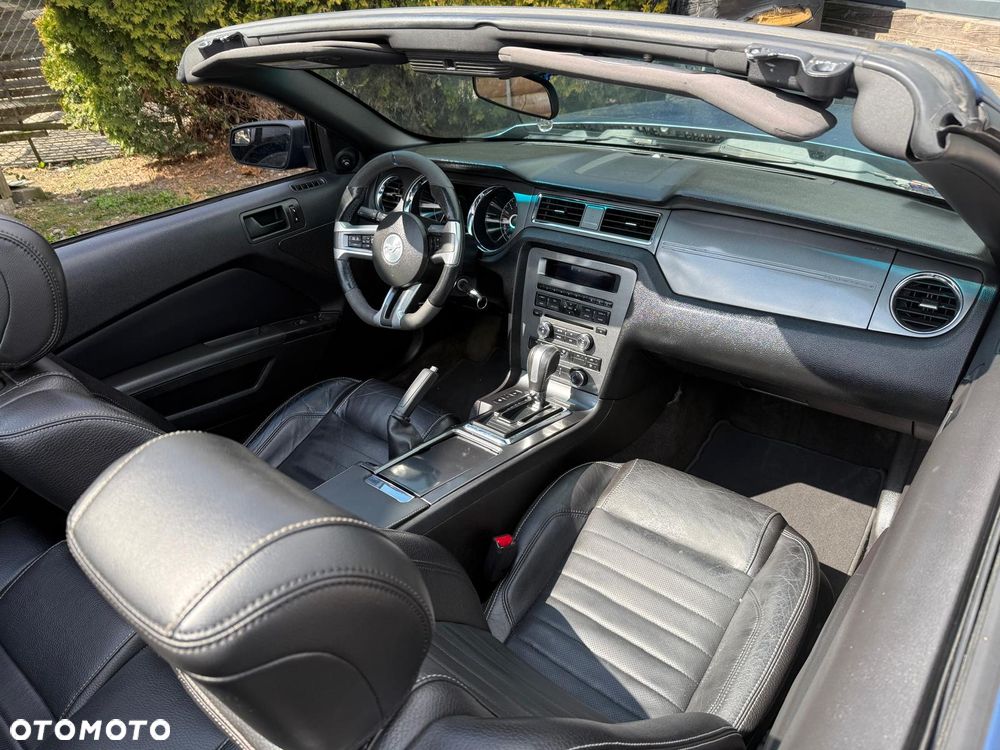 Ford Mustang - 19