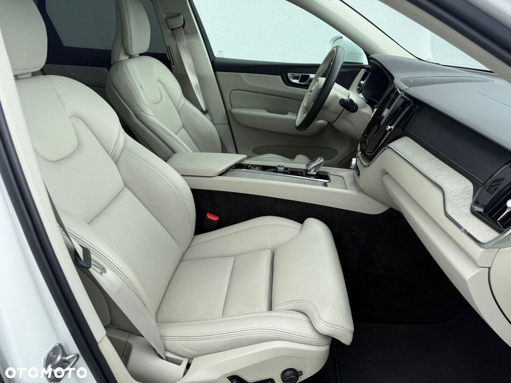 Volvo XC 60 - 34