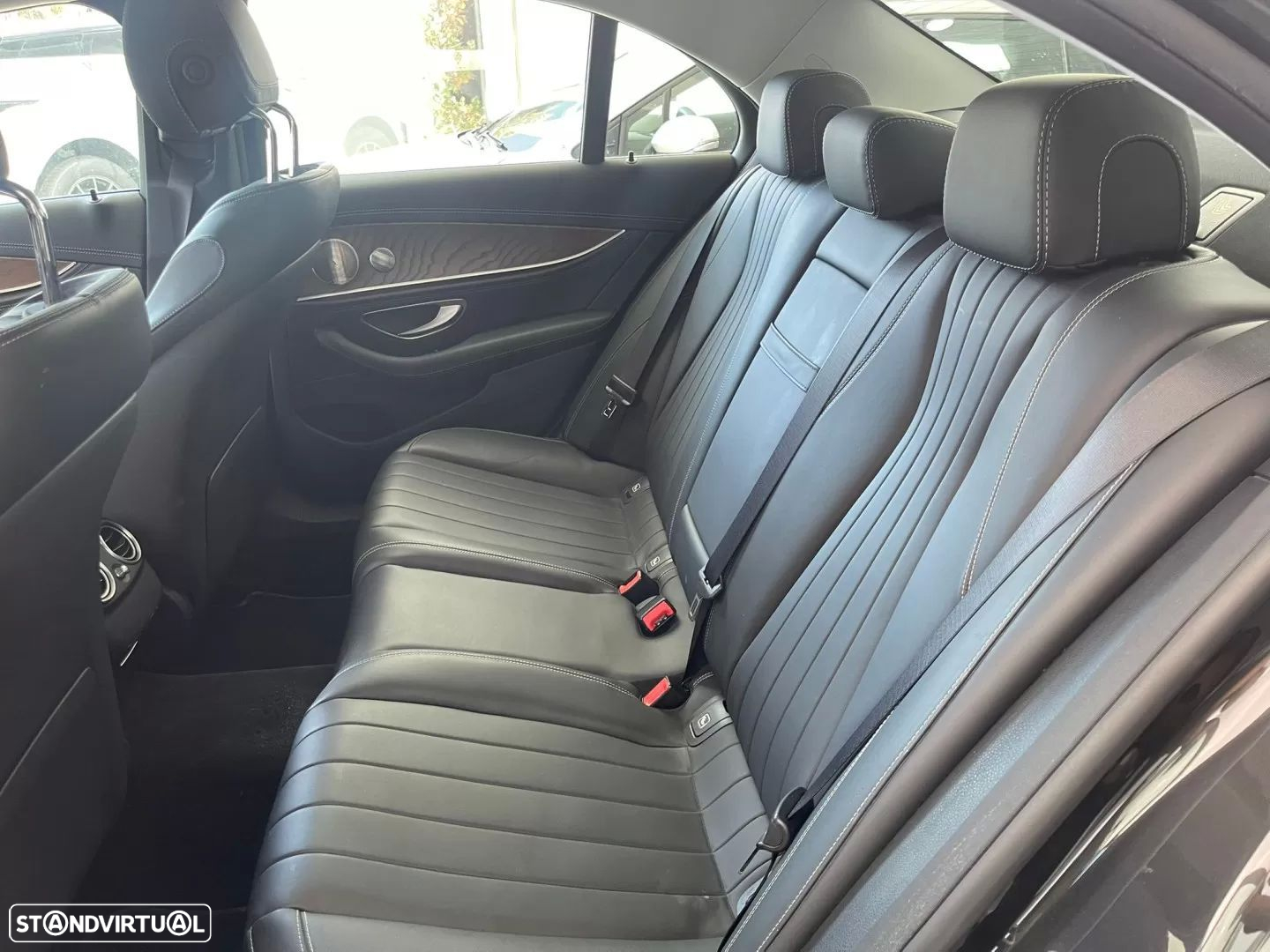 Mercedes-Benz E 300 de AMG Line - 7