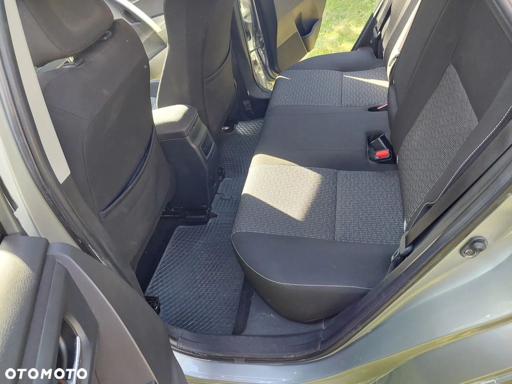 Toyota Auris - 15