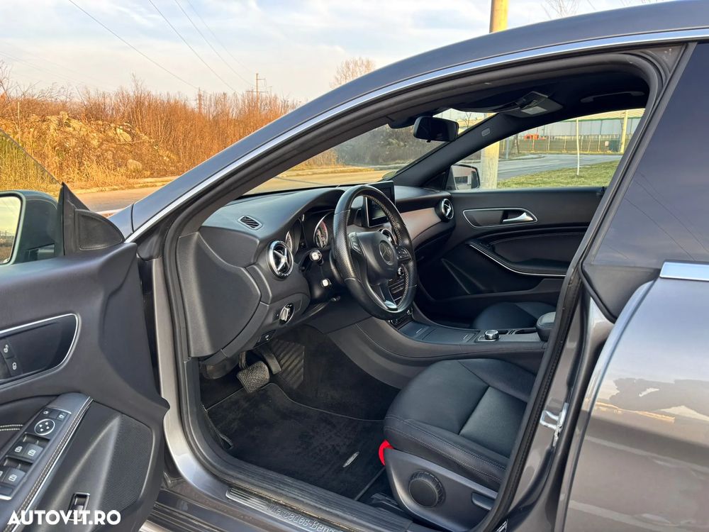 Mercedes-Benz CLA 220 d 7G-DCT - 9