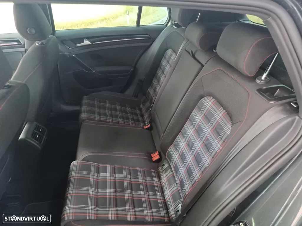 VW Golf 2.0 TSi GTi - 25