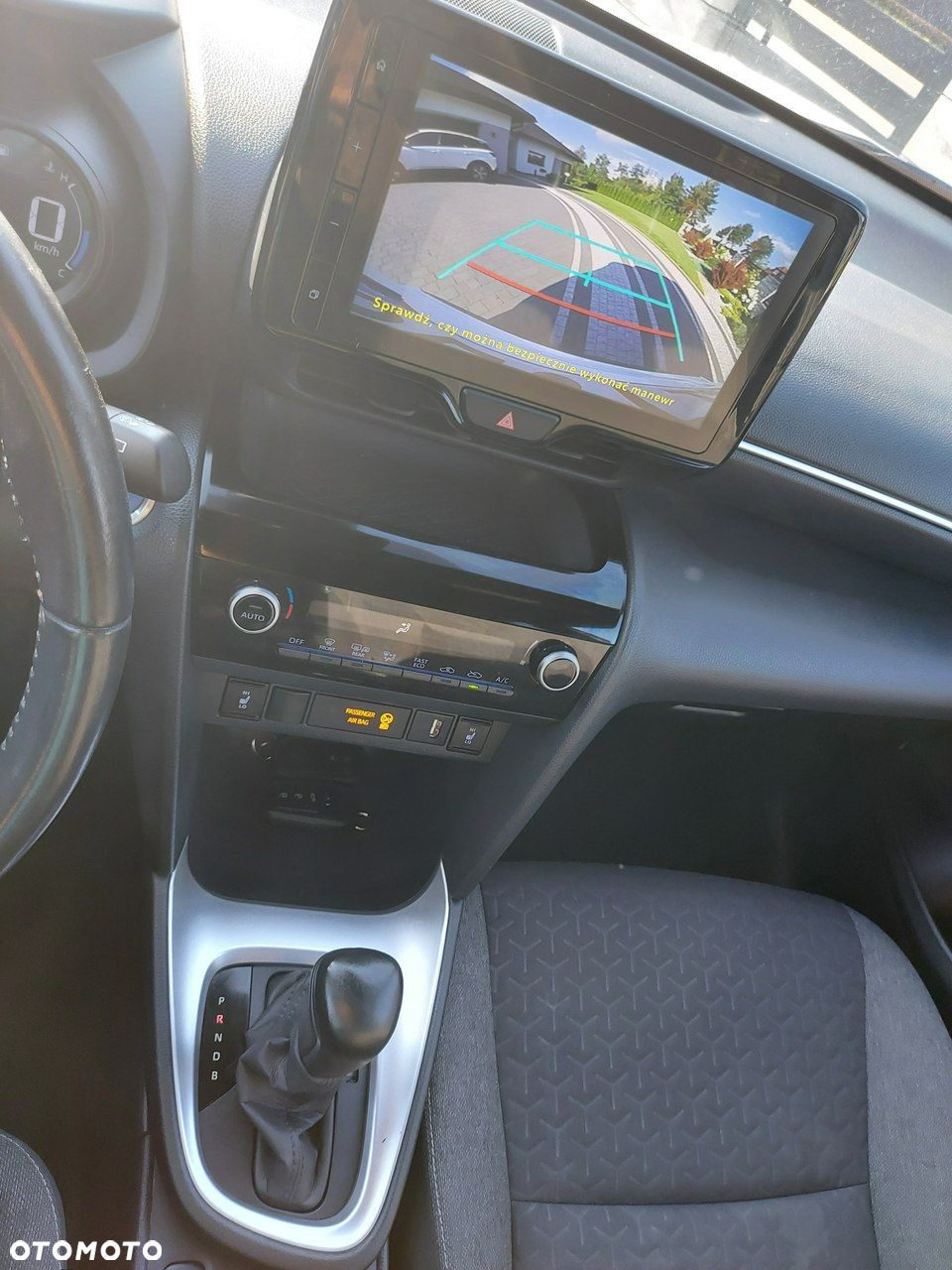 Toyota C-HR - 13