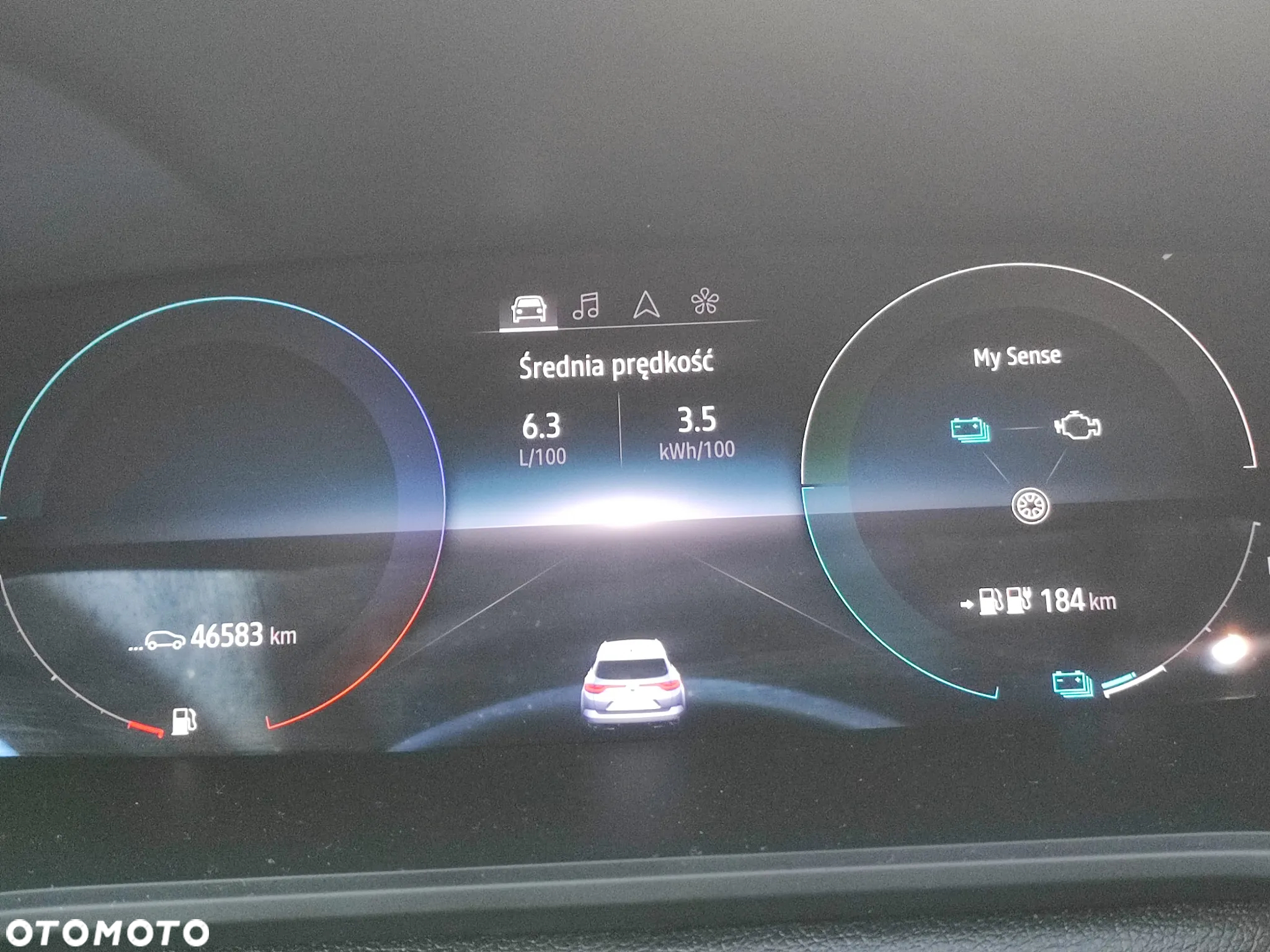 Renault Megane Grandtour E-TECH Plug-in Hybrid 160 E-Tech engineered - 7