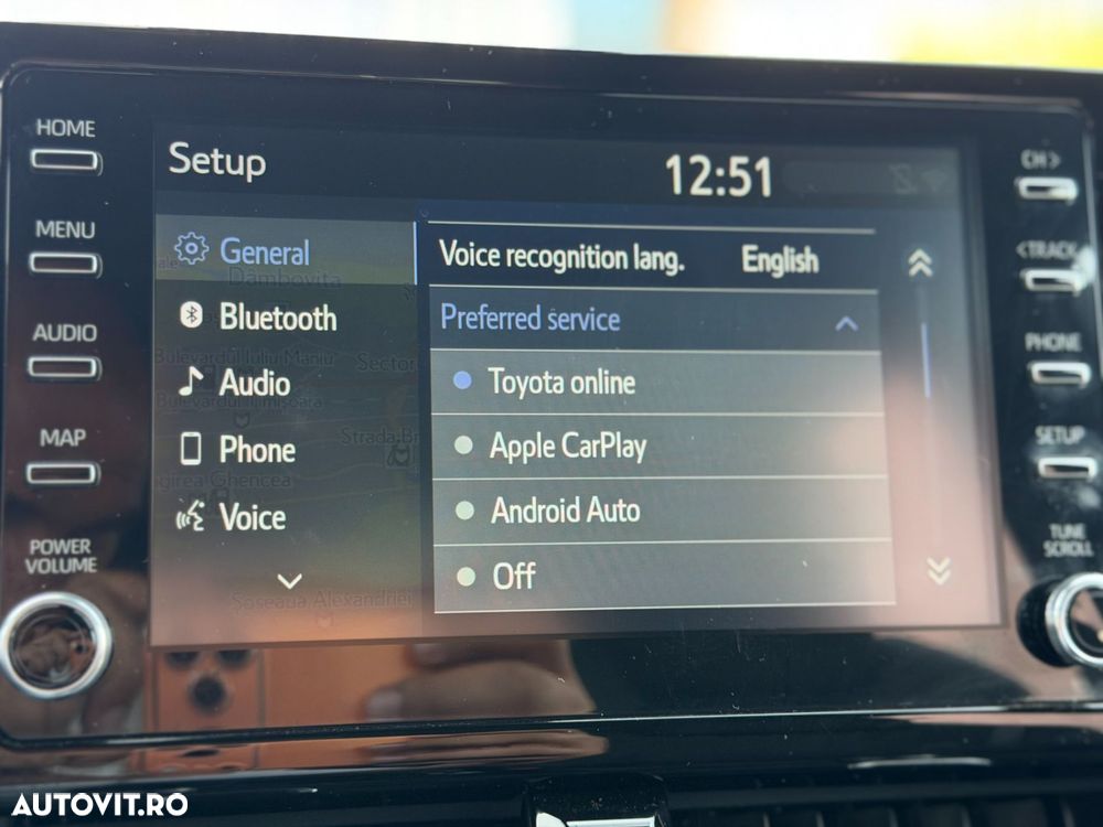 Toyota Corolla 1.8 HSD Business - 24
