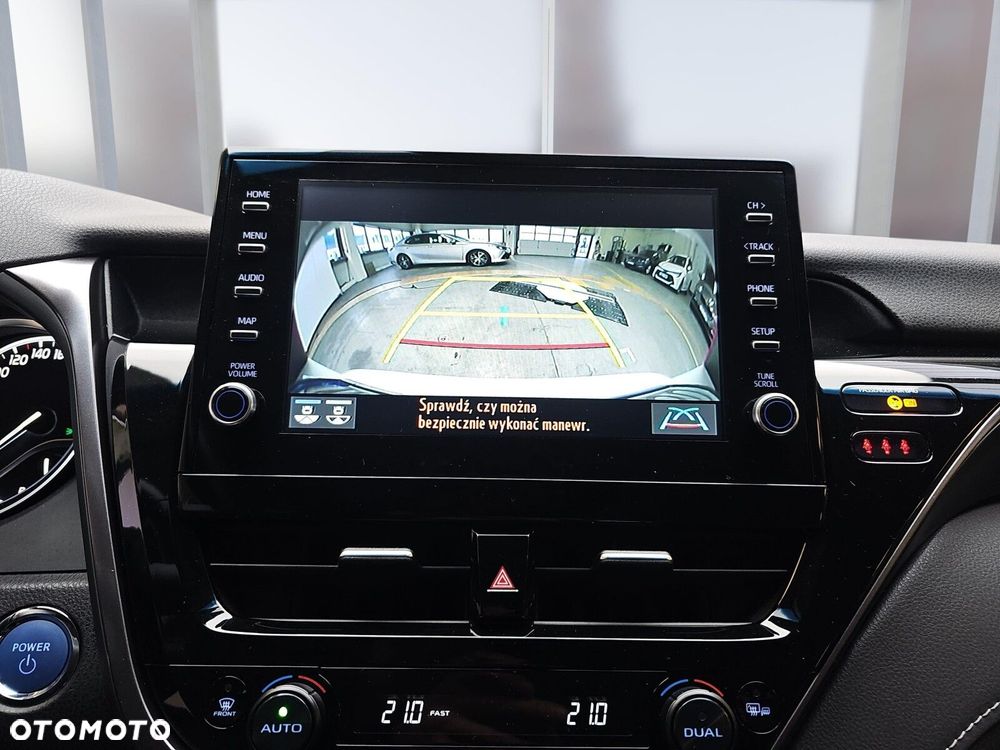 Toyota Camry 2.5 Hybrid Prestige CVT - 18